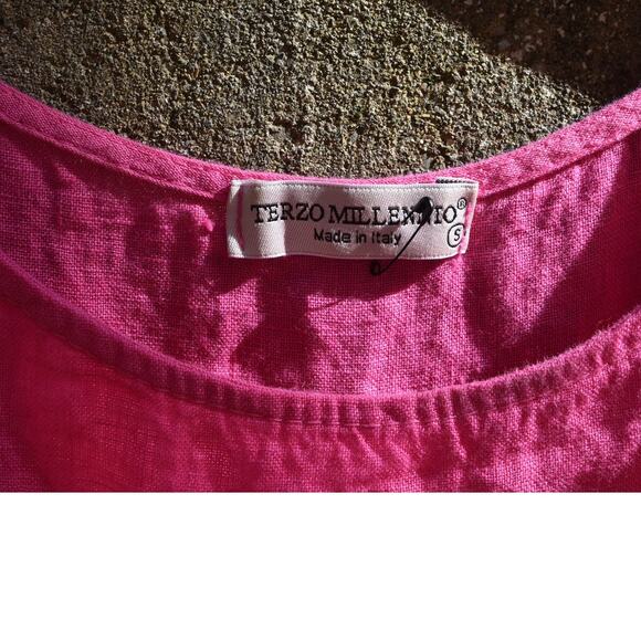 Terzo Millennio Fuchsia Linen High-Low Button Back Top – Women’s Size S - Picture 4 of 4